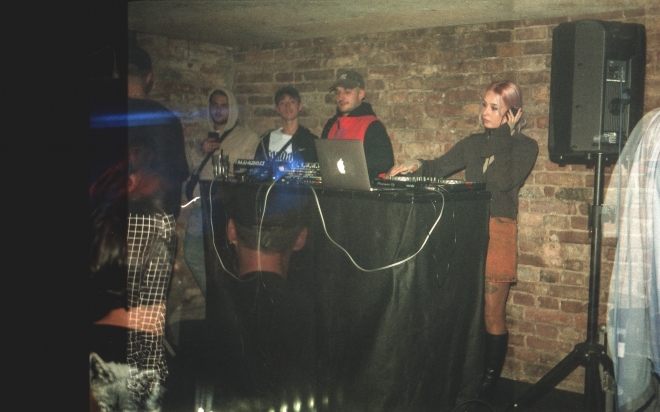 31 Café V lese, Casablanka, Veni